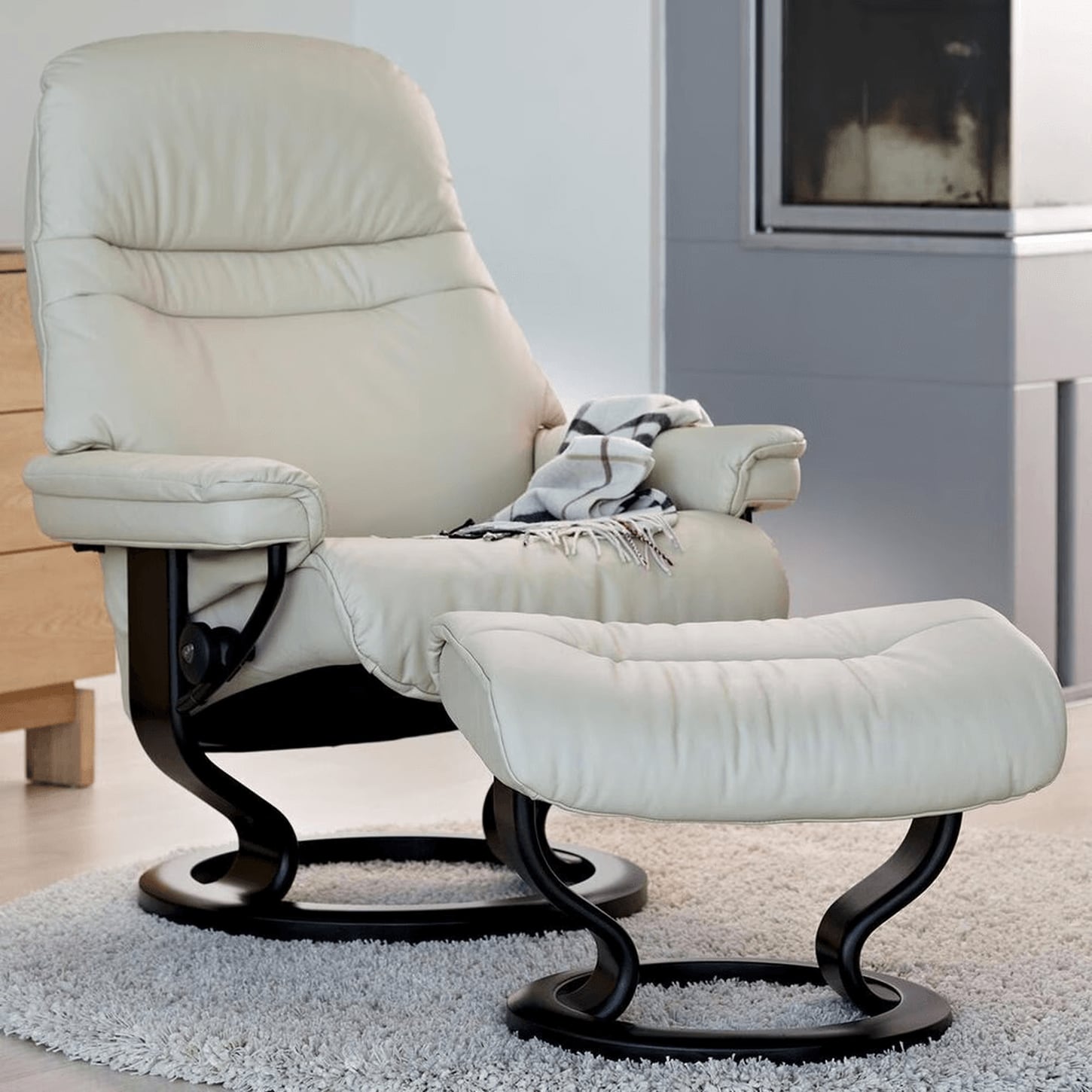 Stressless Small Chair and Ottoman with Black Classic Base in Paloma Light Grey