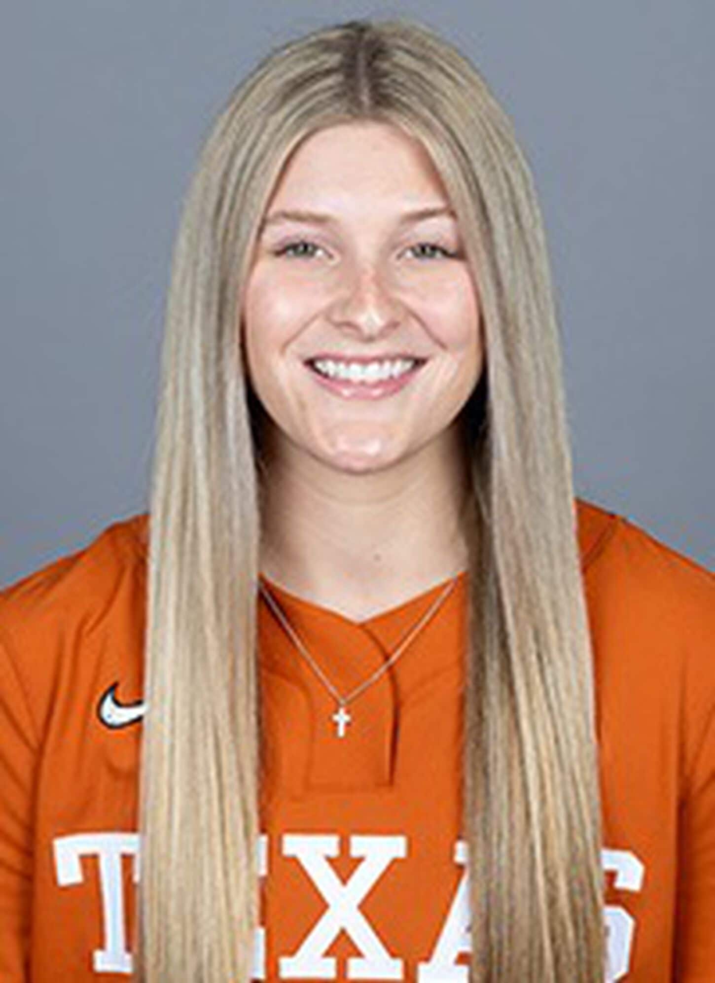 Ashley Maloney headshot