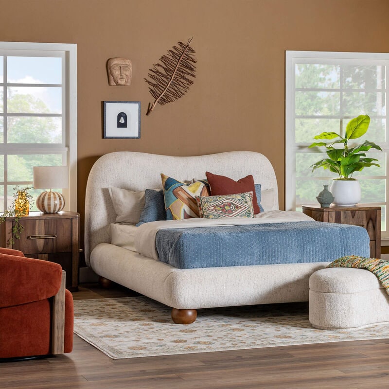 37B Anansi Afra Eastern King Upholstered Platform Bed in Chinchilla