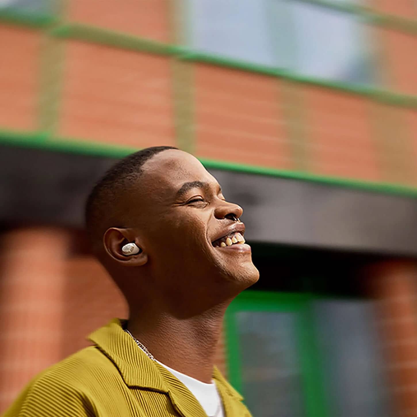 JBL Live Buds 3 True Wireless Earbuds in Silver