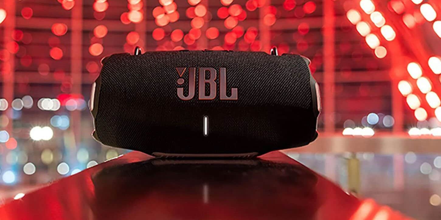 JBL Xtreme 4 Portable Waterproof Bluetooth Speaker in Black