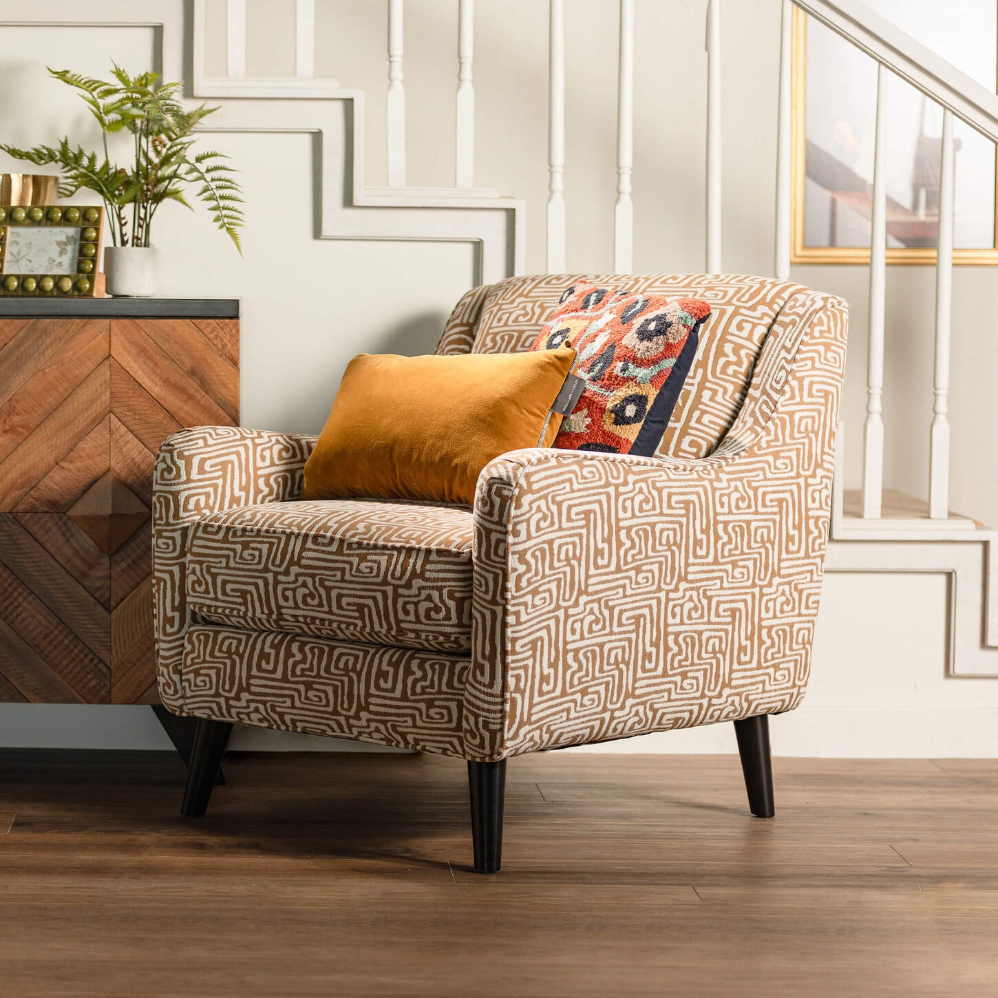 Accent chair with yellow and white design