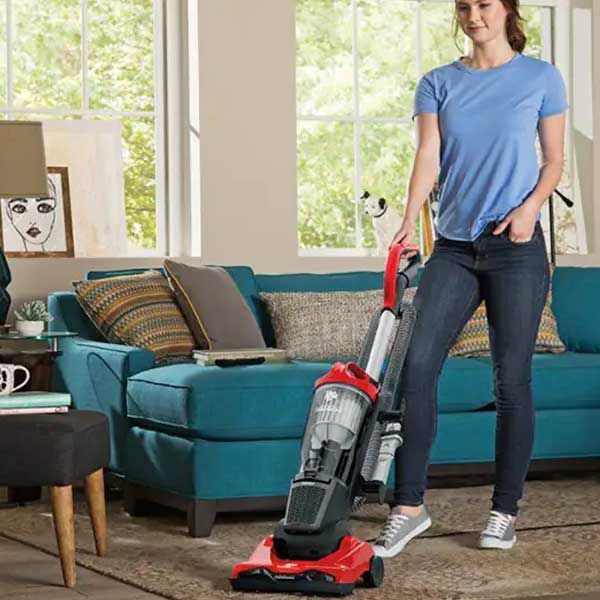 Vacuums & outlet floor care
