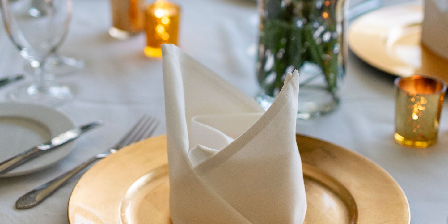 Romantic tablescapes for two