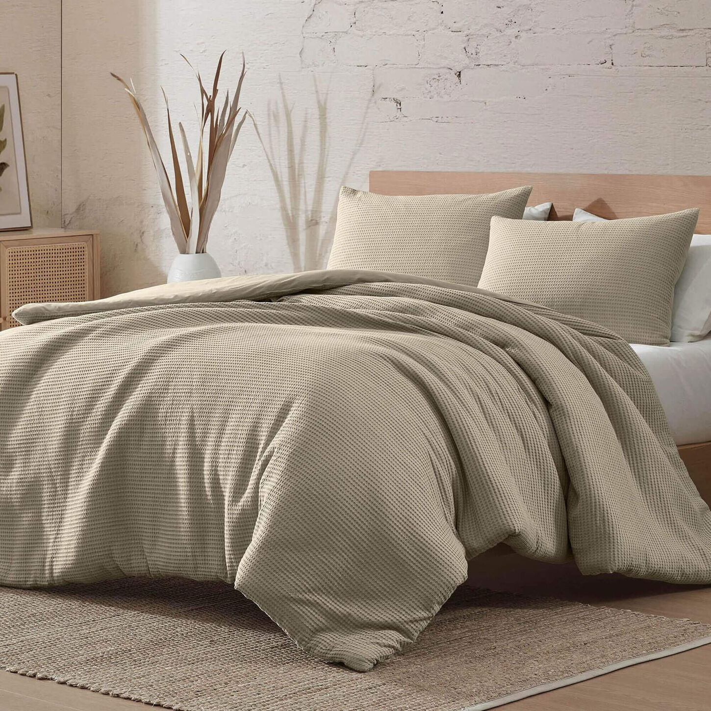 Hallmart Collectibles Wailani 3-Piece King Comforter Set in Oatmeal