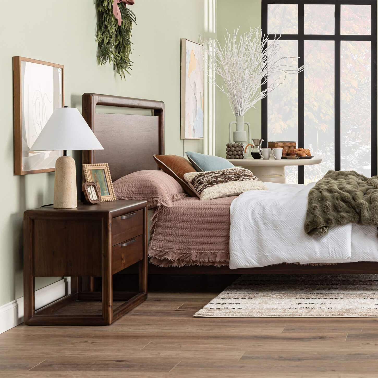 Urban Home Sol Queen Bedroom Set with Two Nightstands in Brown Spice