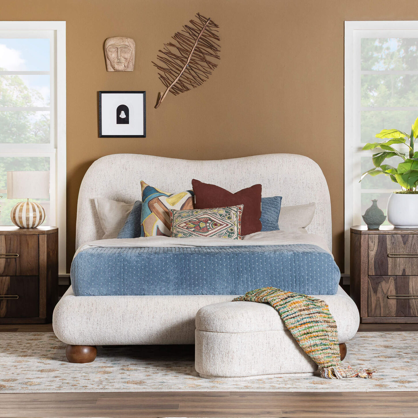 37B Anansi Afra Queen Platform Bed in Chinchilla