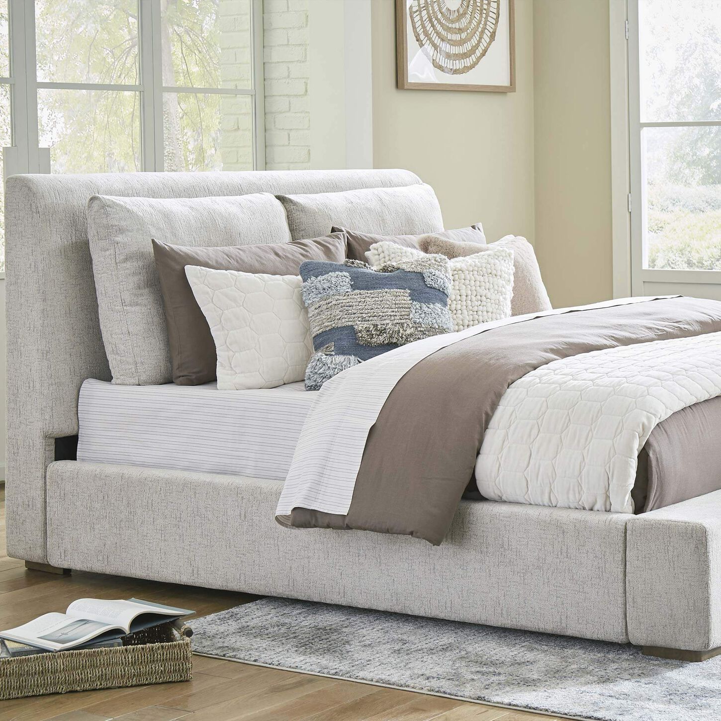 Millenium Cabalynn Queen Upholstered Bed