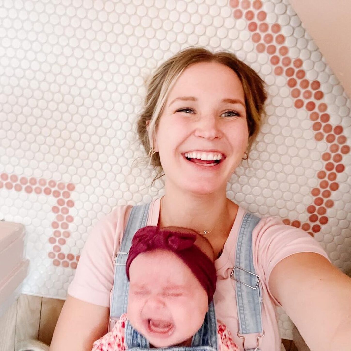 influencer DIY Squid with her daughter