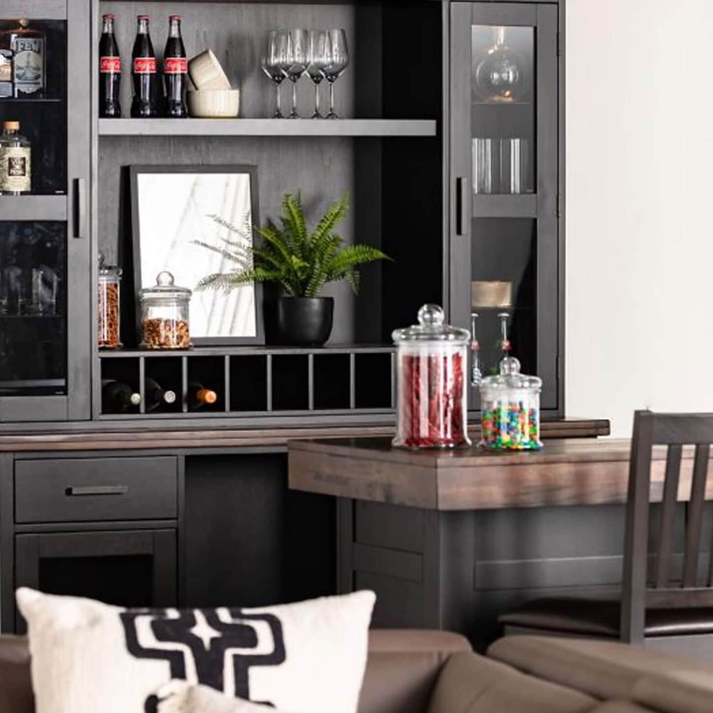Radius Ashford Complete Back Bar and Hutch in Black