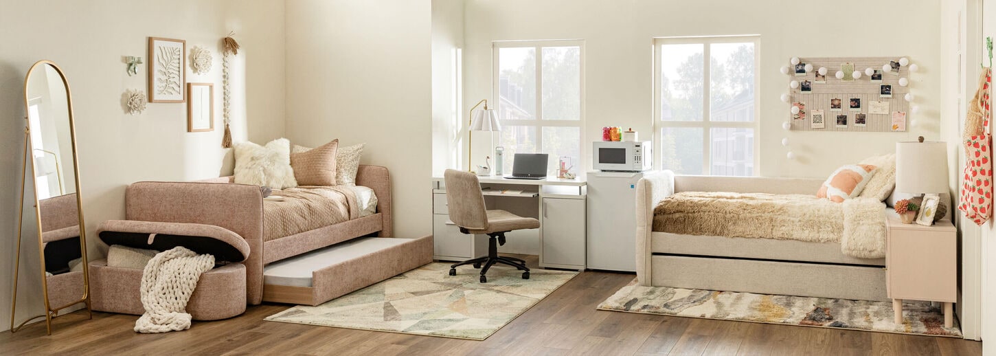 37B Anansi Afra Eastern King Upholstered Platform Bed in Chinchilla