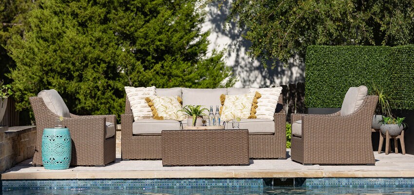 Patio Conversation Set by the Pool