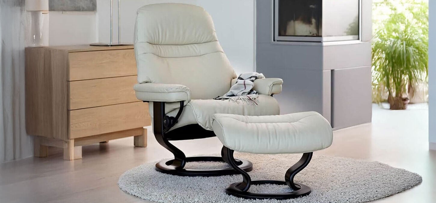 Stressless Small Chair and Ottoman with Black Classic Base in Paloma Light Grey