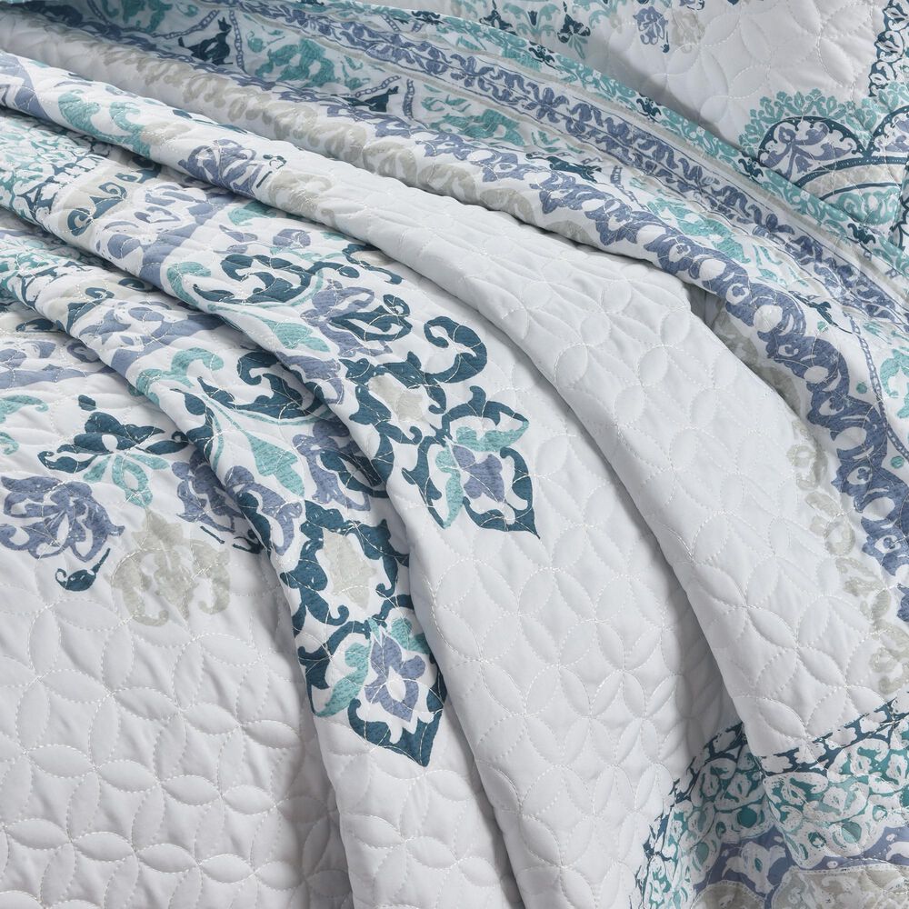 J. Queen New York Afton 3-Piece King/California King Quilt Set in Blue and White, , large