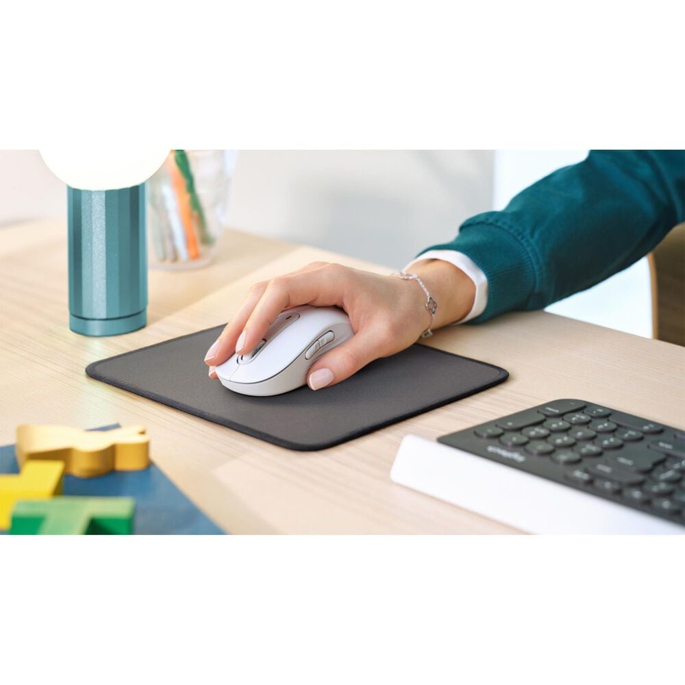 Logitech Studio Mouse Pad in Black, , large