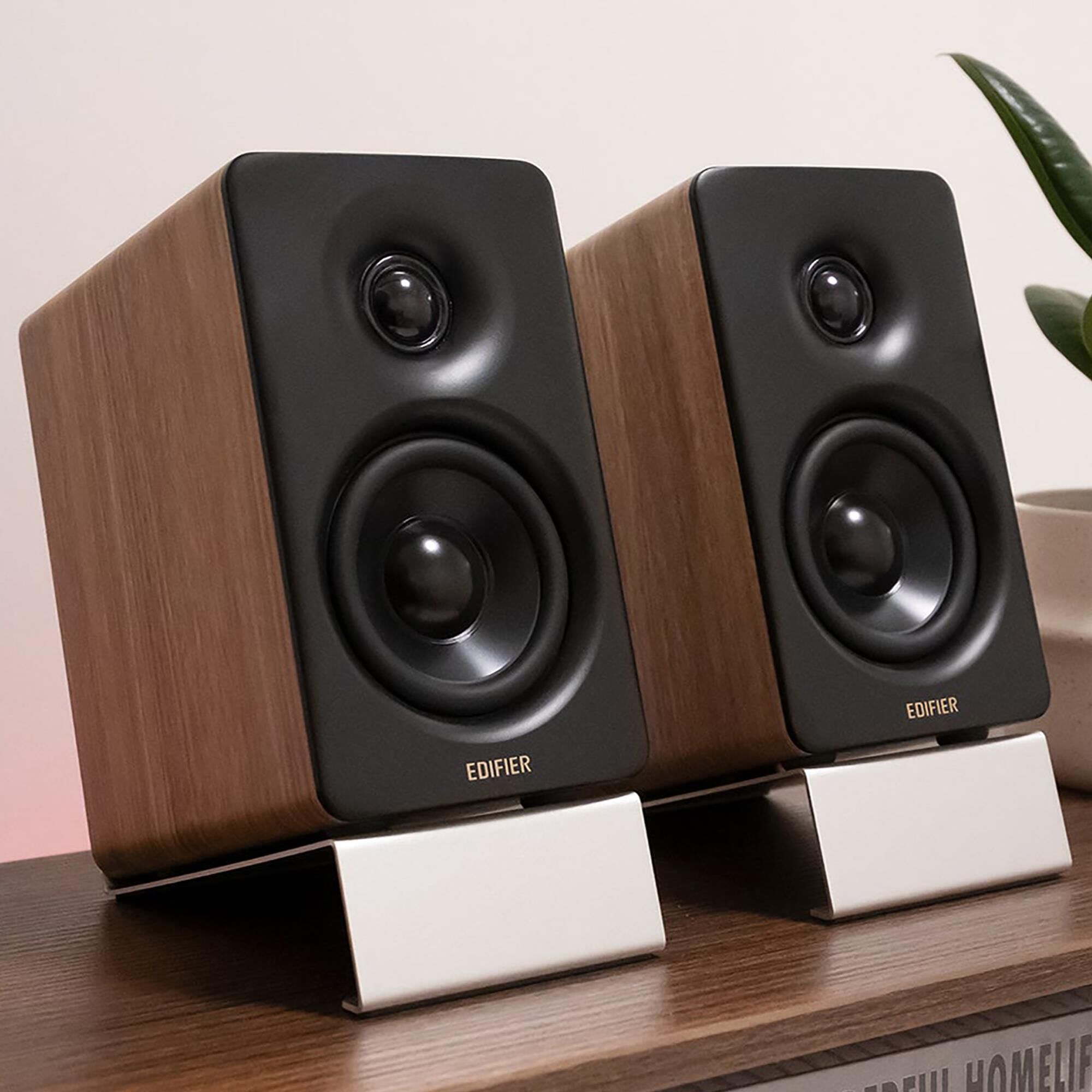 Edifier M60 クラシックオーク Edifier M60 2.0 Compact Desktop Bluetooth Speakers Pair in Classic Oak