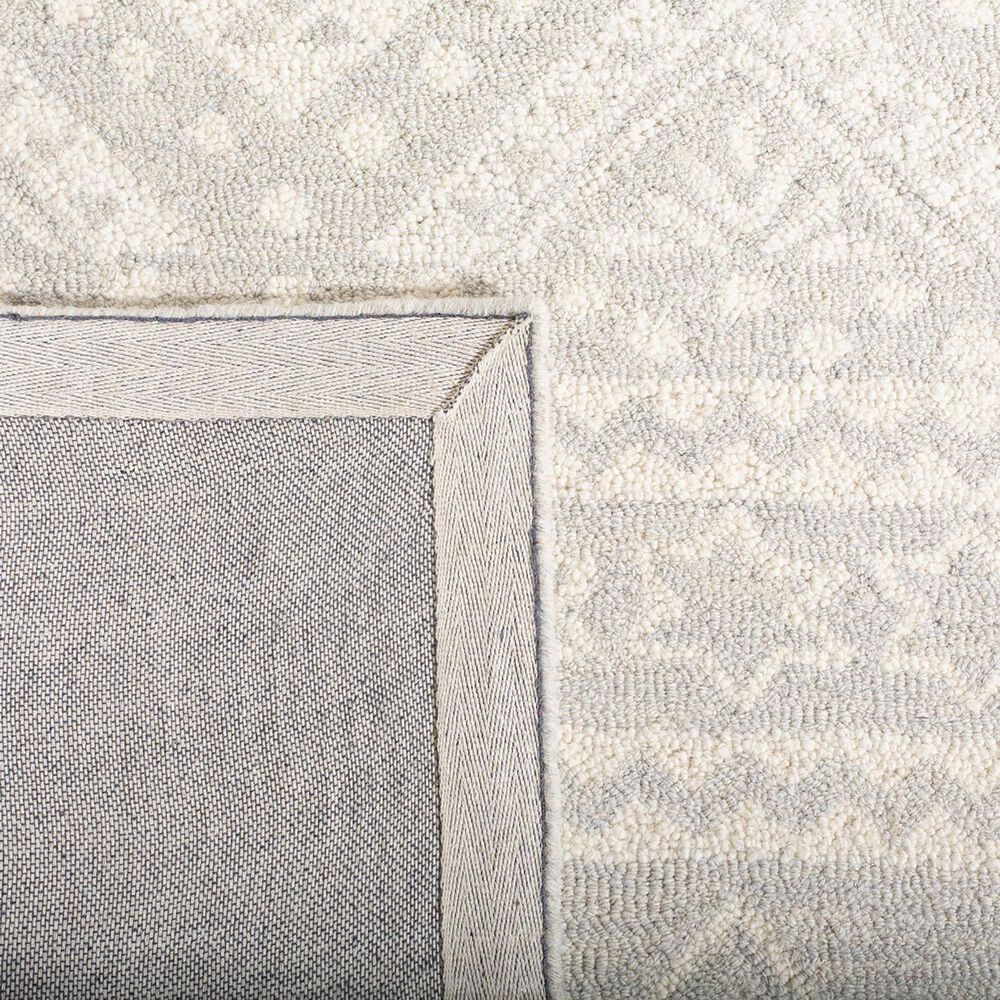 Safavieh Micro-Loop Southwestern 5&#39; x 8&#39; Gray and Ivory Area Rug, , large