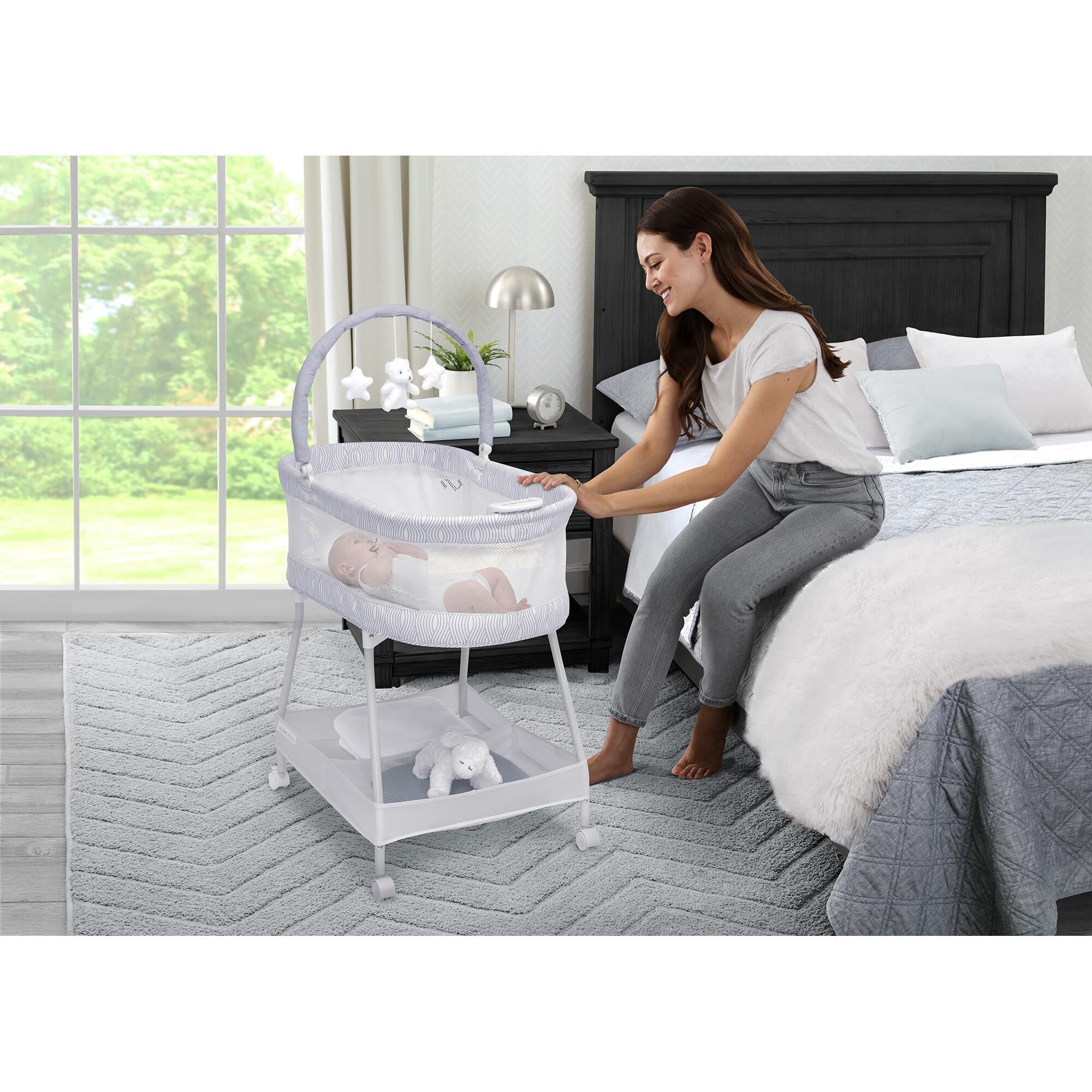 Delta bassinet vibrate outlet