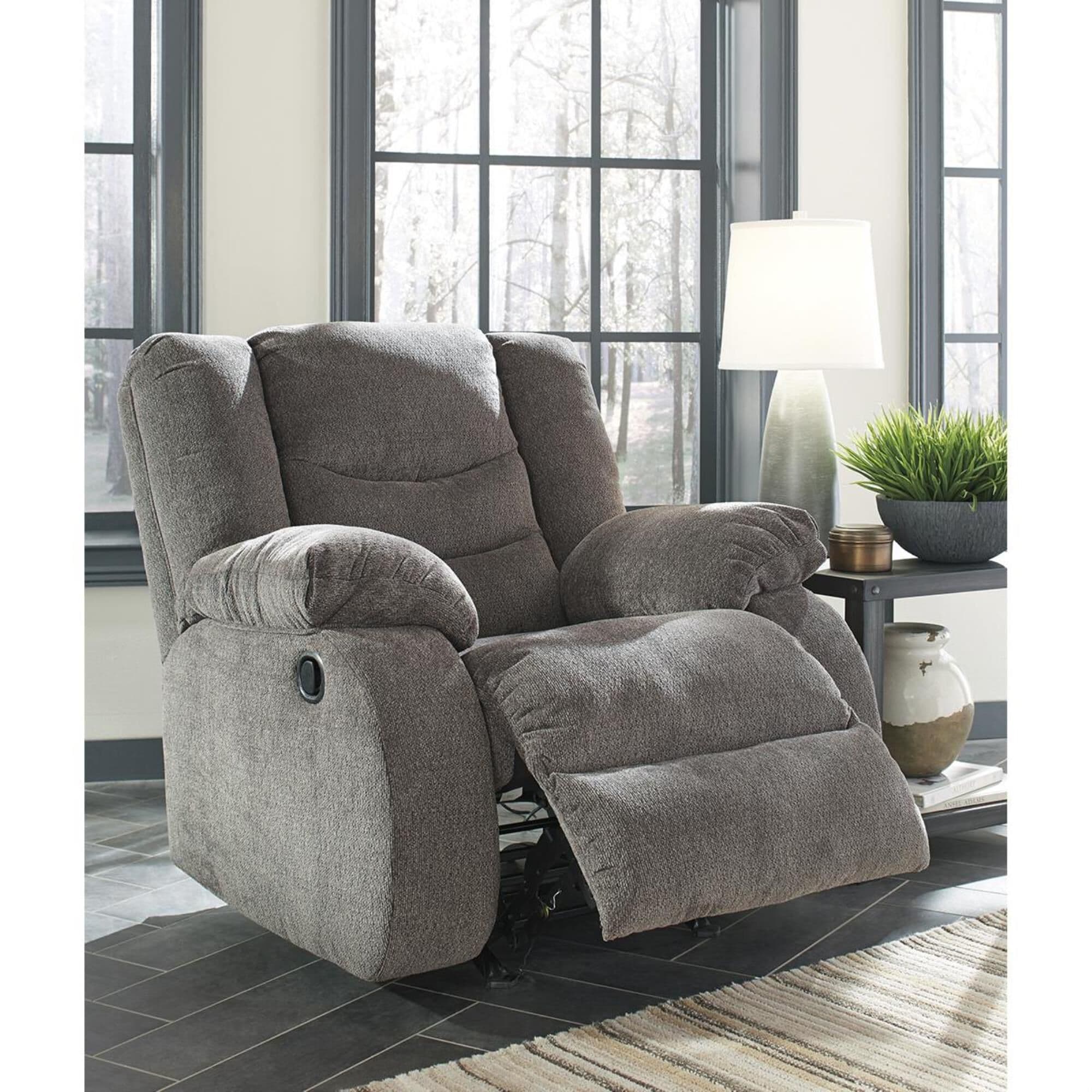 Rooms to go store rocker recliners