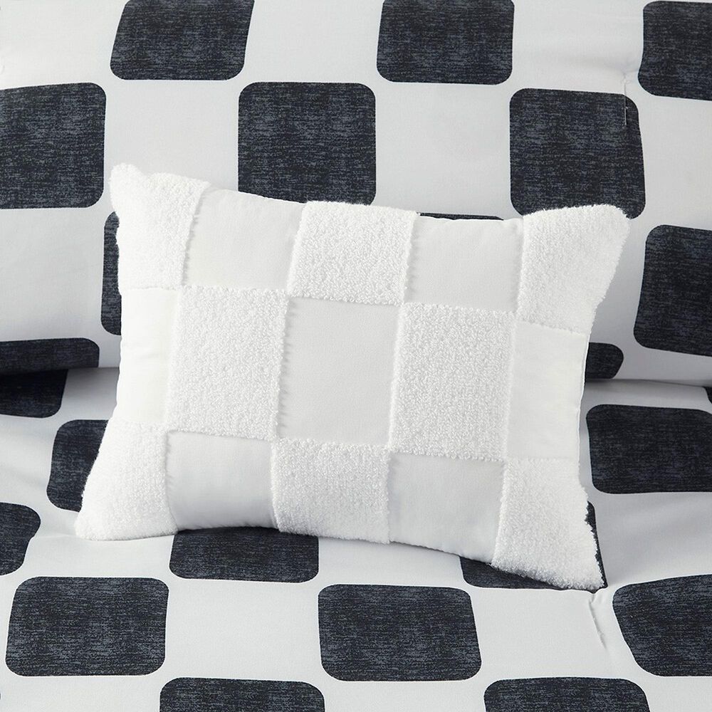 Hampton Park Miley 5-Piece Full/Queen Comforter Set in Black and White, , large