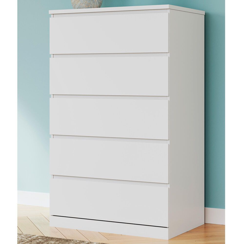 Ashley Onita 5-Drawer Chest in White, , large