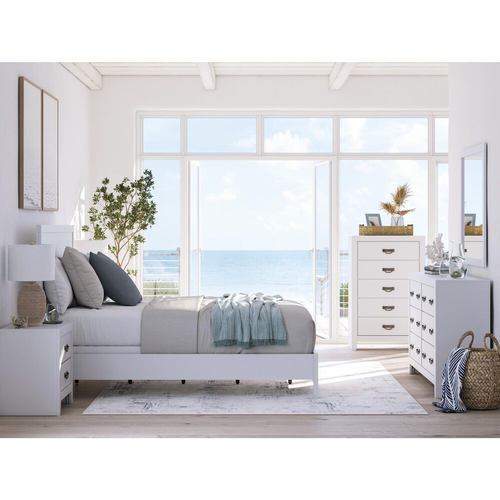 Ashley Binterglen 4-Piece Queen Panel Bedroom Set in White, , large
