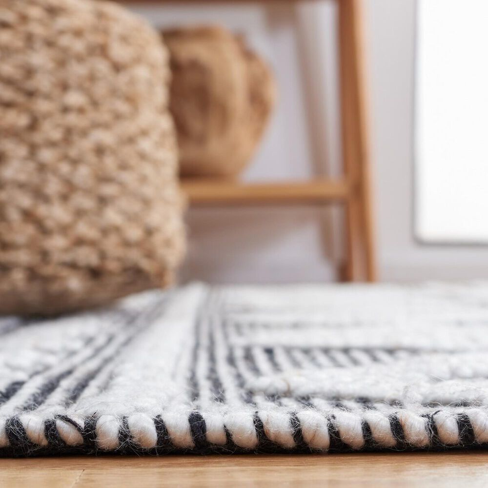 Safavieh Natura NAT315G 2&#39;3&quot; x 8&#39; Silver Runner, , large