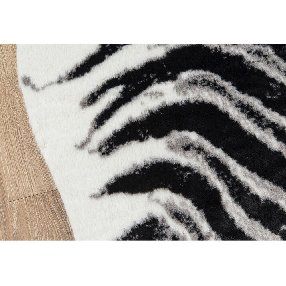 Momeni Acadia ACA-1 5&#39;3&quot; x 7&#39;10&quot; Black Area Rug, , large