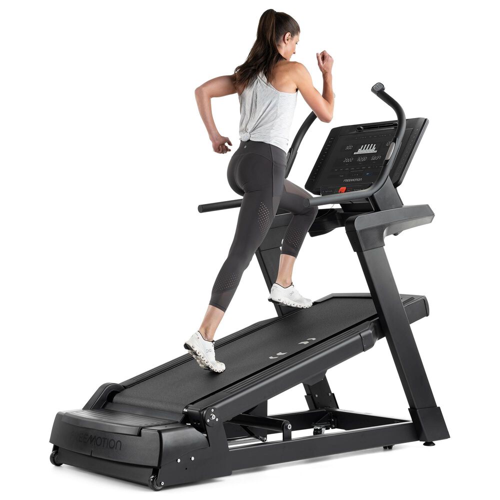 FreeMotion I10.9B Incline Trainer in Black, , large