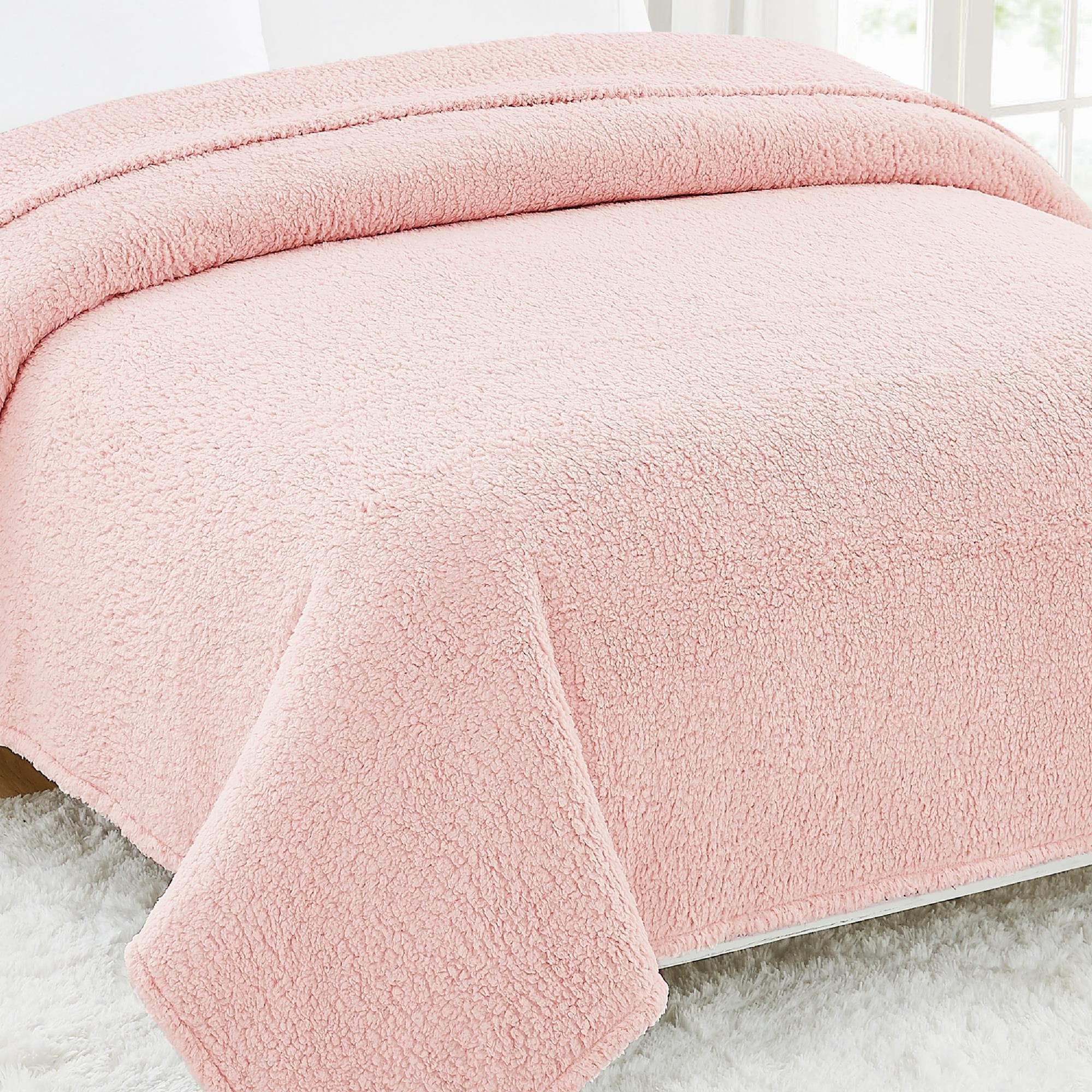 Light pink sherpa blanket outlet