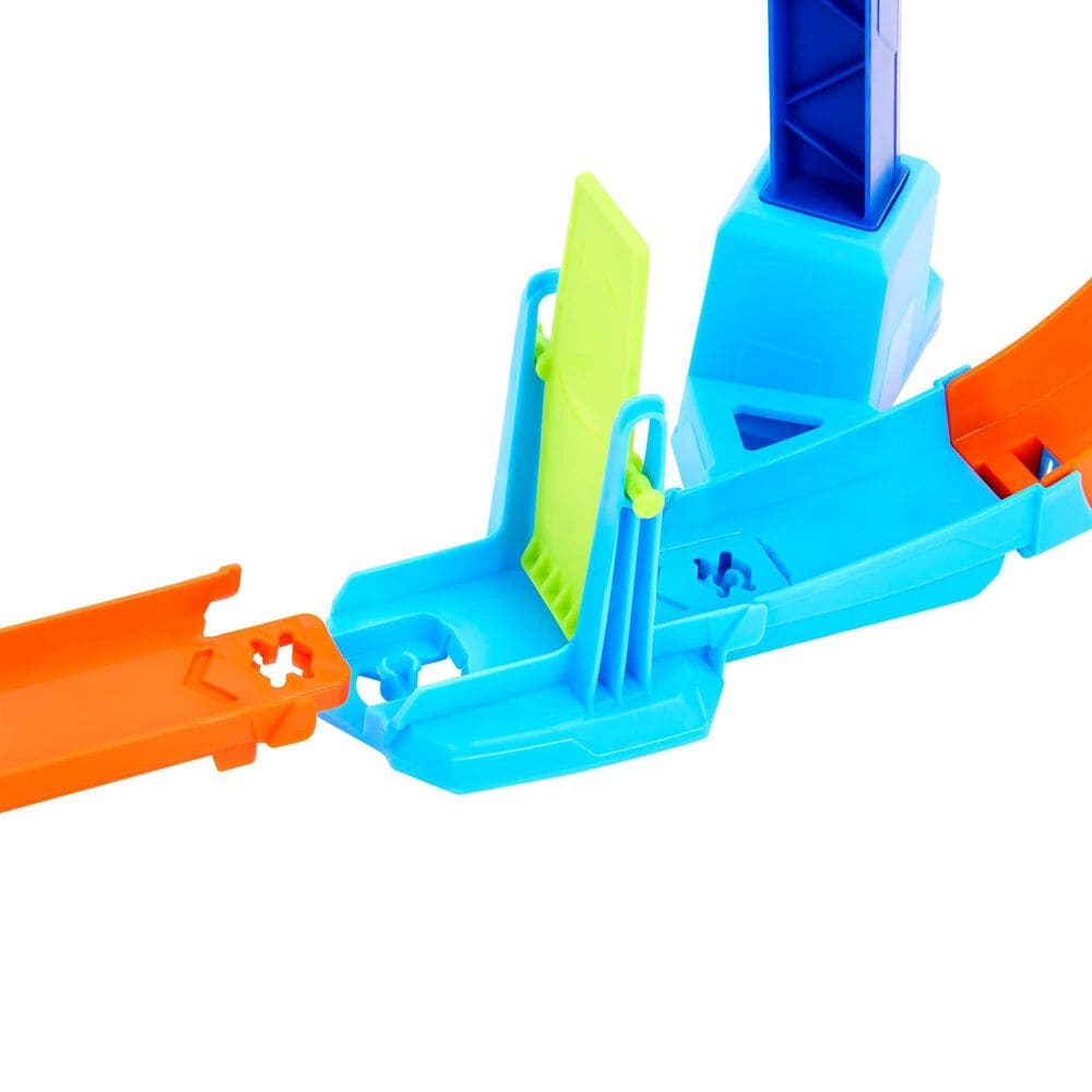 Hot Wheels Stunt Tracks Corkscrew Jump Champion Track Set with 1:64 Scale Vehicle, , large