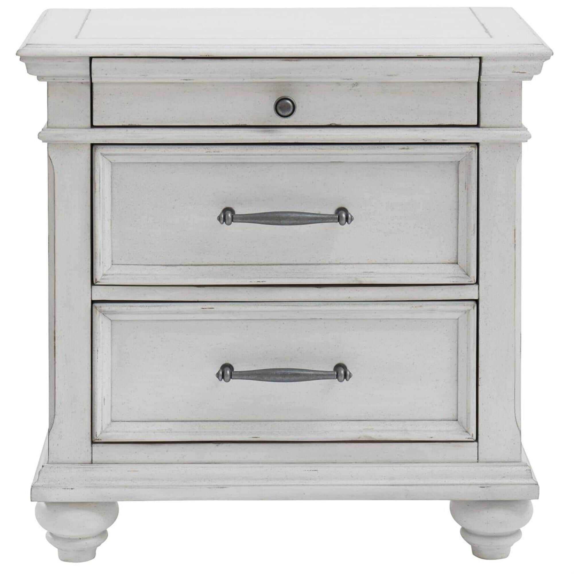 Signature Design by Ashley Kanwyn 3 Drawer Nightstand in