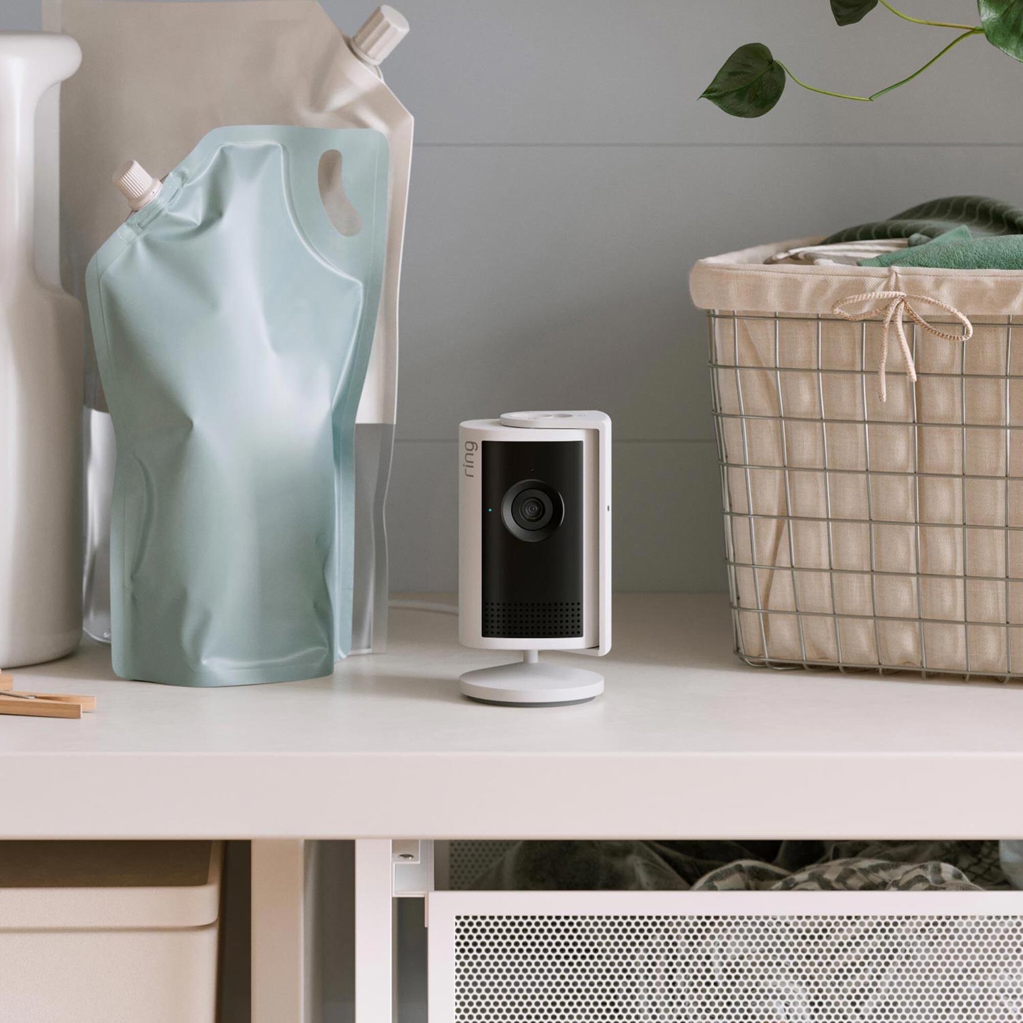 Ring Indoor Cam Plus in White
