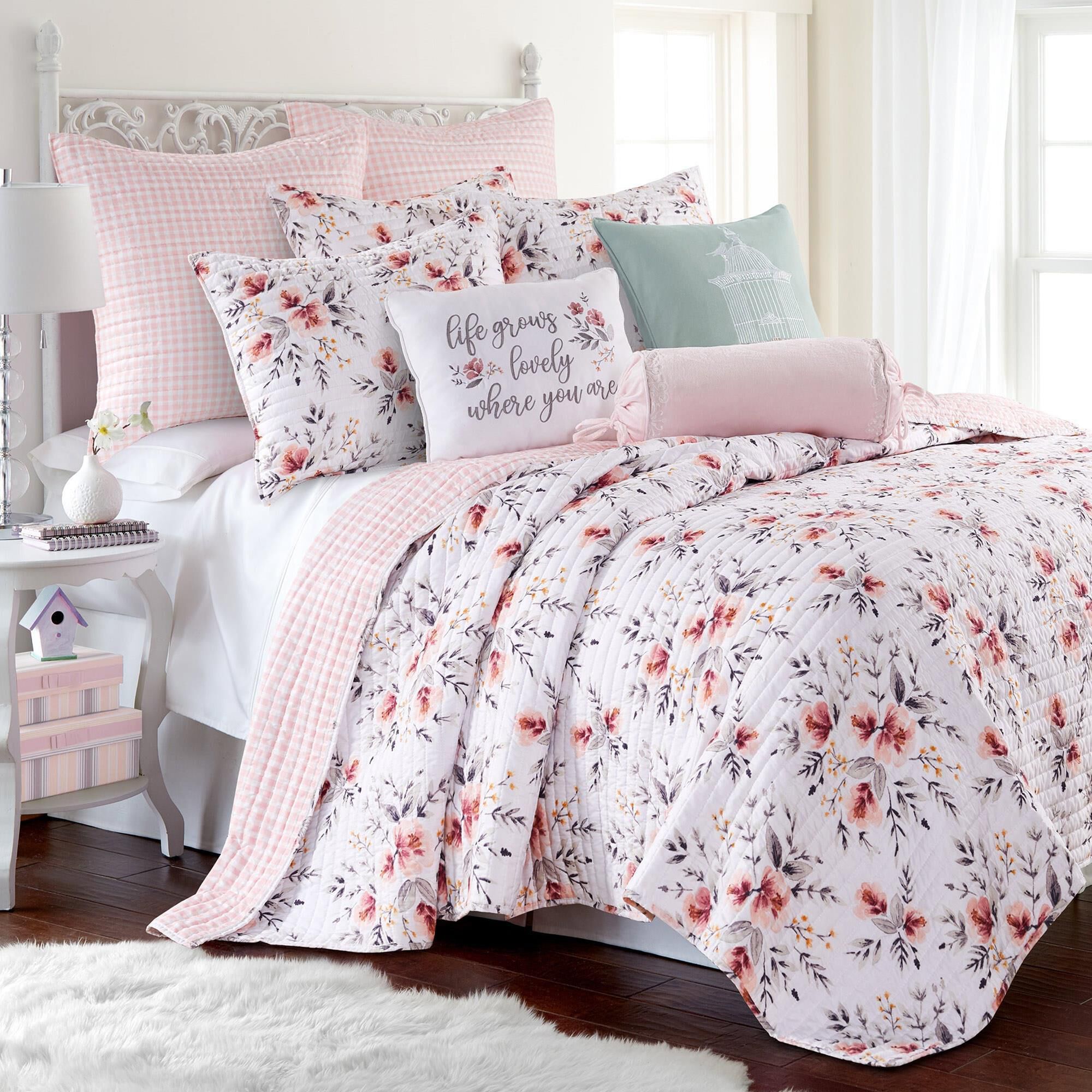 Pink twin quilt cheap