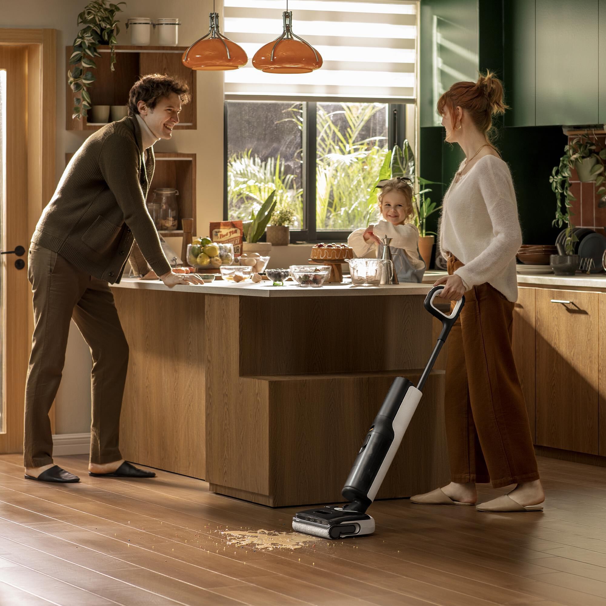 Roborock F25 Wet and Dry Vacuum Cleaner in Black