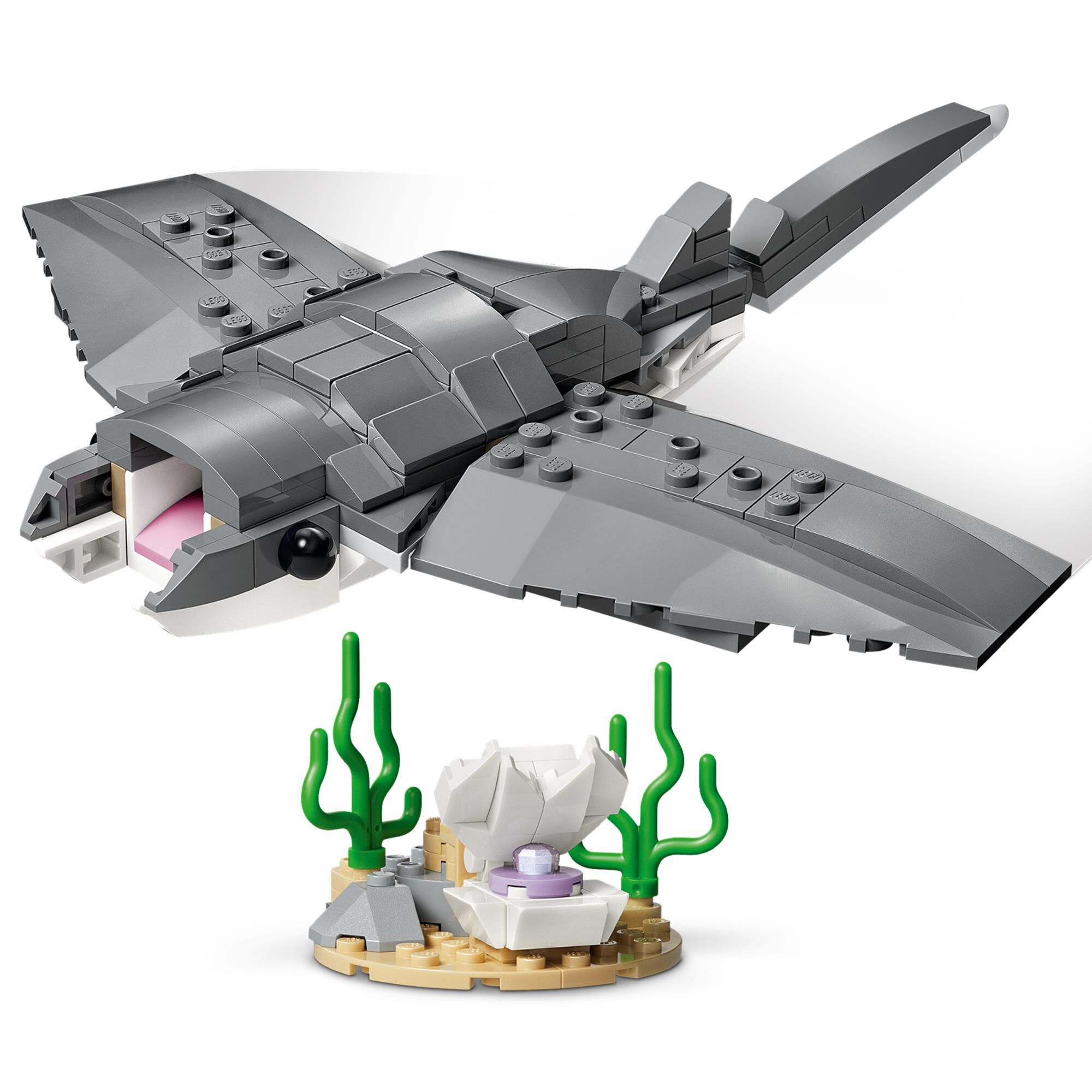 LEGO Creator Fierce Shark with a Treasure Chest Building Set