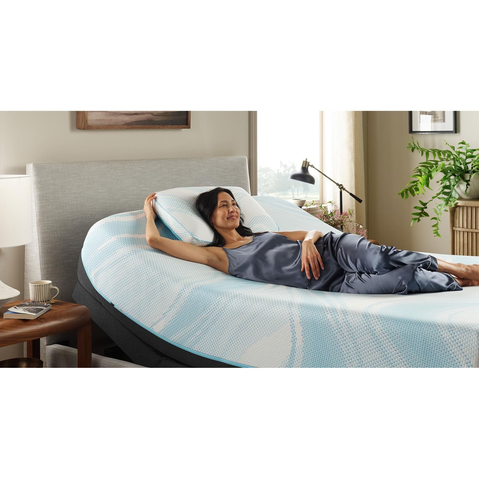 Tempur Pedic Breeze ProHi Queen Pillow in White