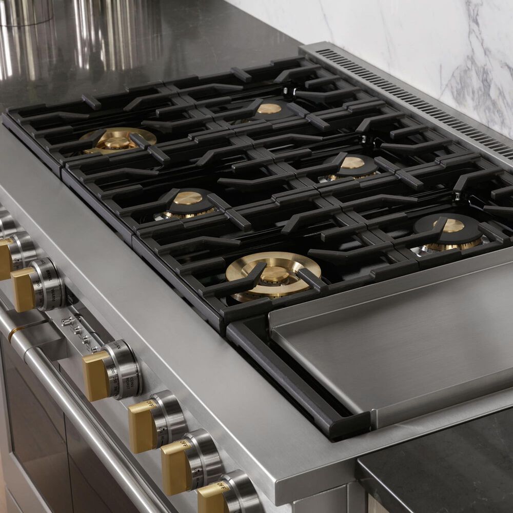 Monogram 48" All Gas Professional Range with 6 Burners and Griddle in