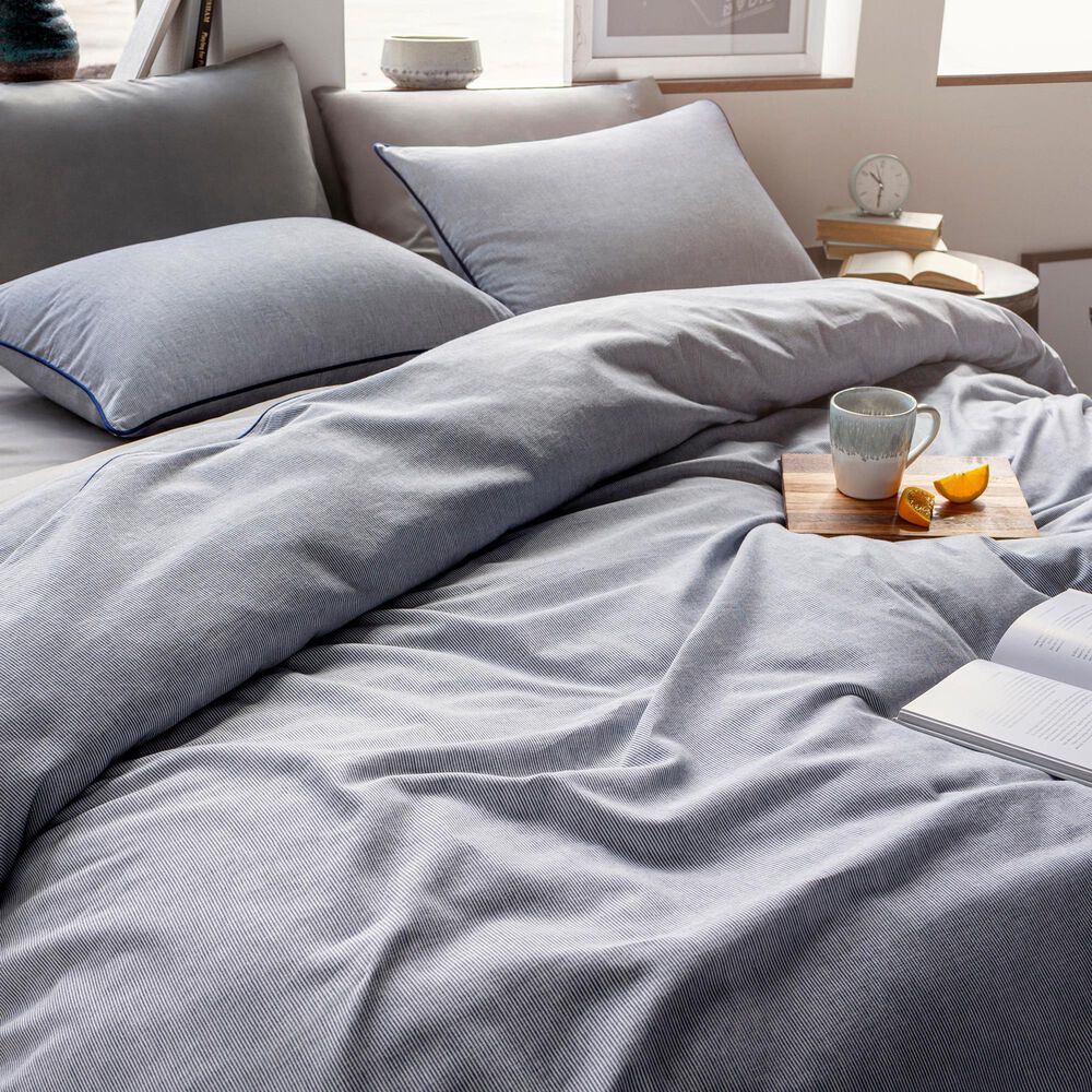 Surya Jessie 3-Piece Queen Duvet Set in Navy and Cream, , large