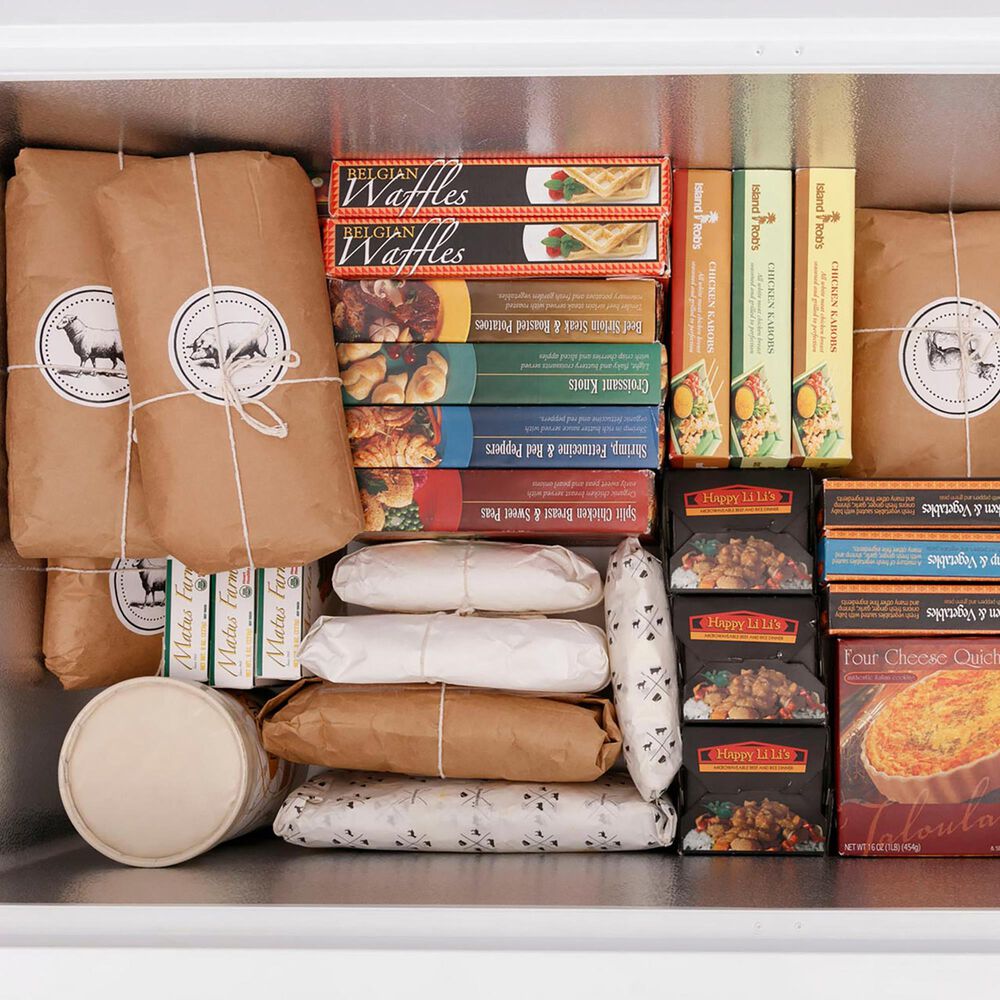 GE 8.8 Cu. Ft. Manual Defrost Chest Freezer in White, , large