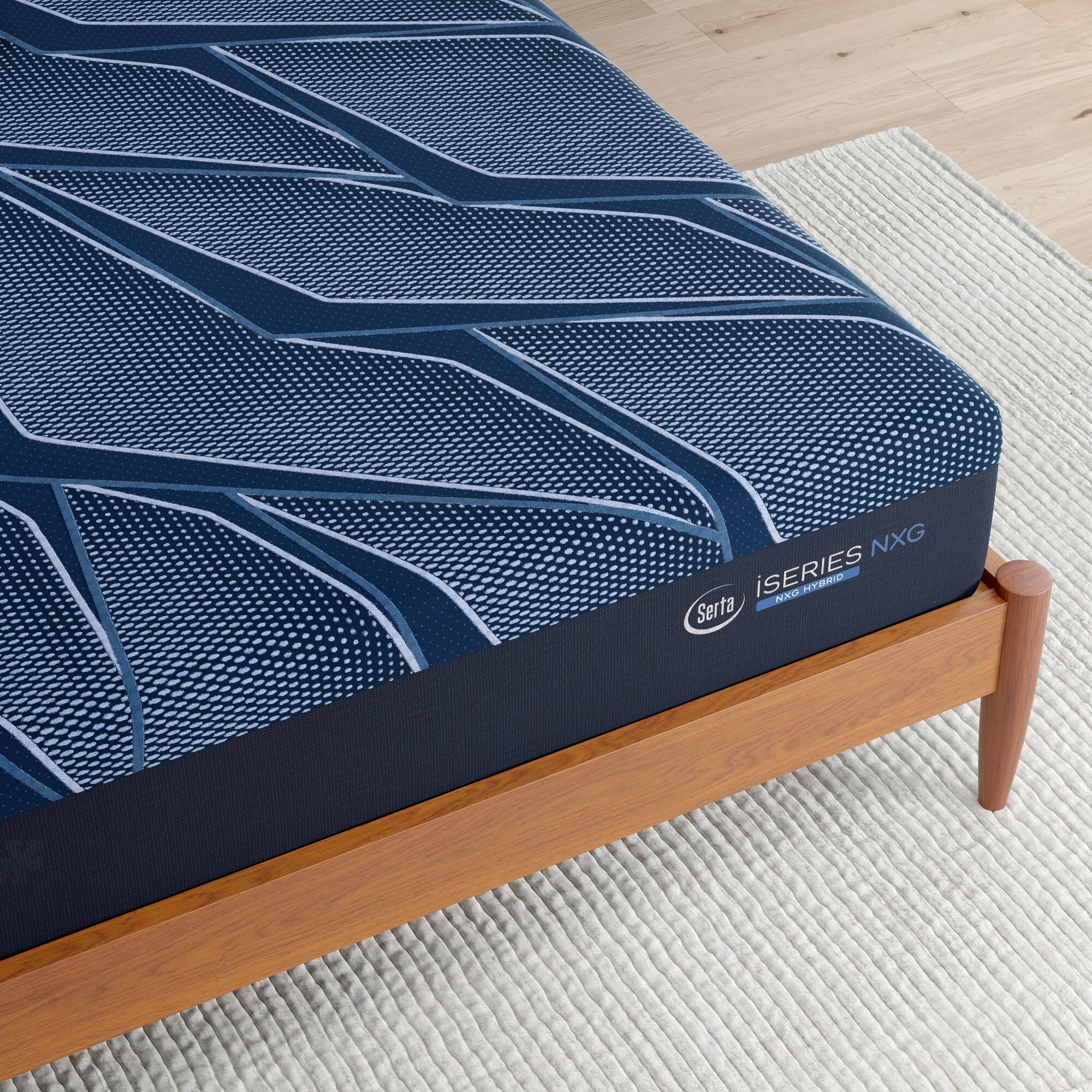 Serta iSeries NXG 2500 Hybrid Plush King Mattress