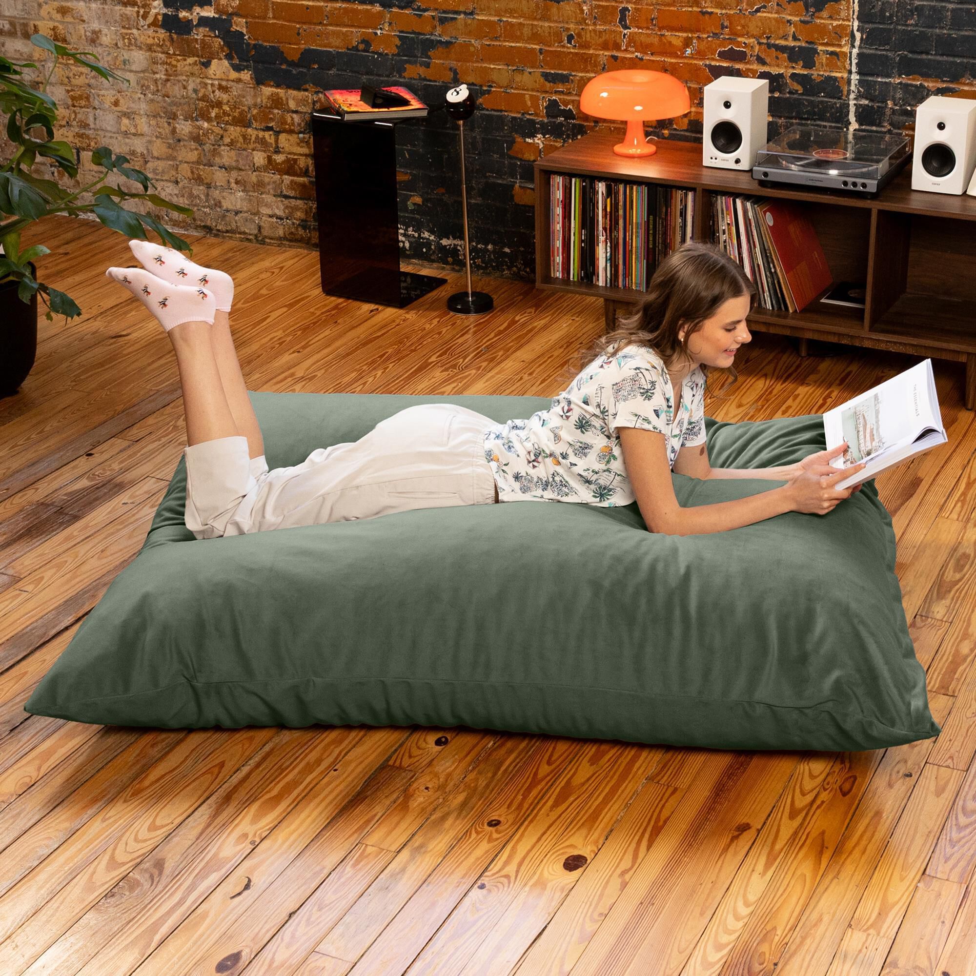 Jaxx Saxx Lush Velvet Bean Bag Lounge Chair in Green