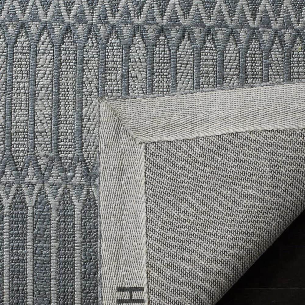 Safavieh Marbella Geometric 5&#39; x 8&#39; Silver Area Rug, , large