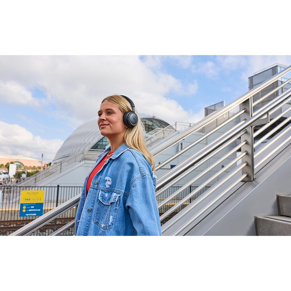 JBL Live Series Wireless Noise-Canceling On-Ear Headphones in Black, , large