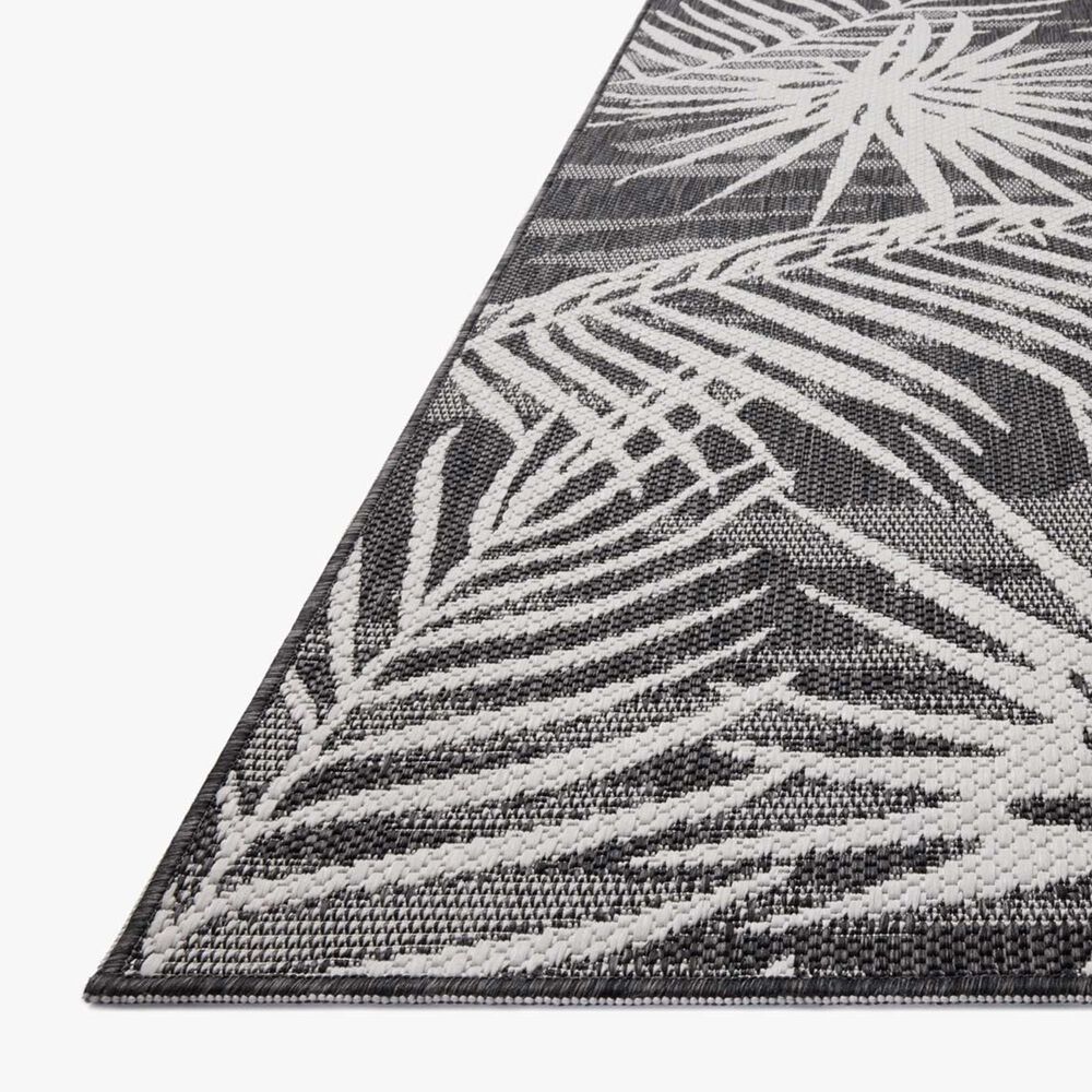 Loloi Easton Ivory and Onyx 2&#39;3&quot; x 3&#39;9&quot; Indoor/Outdoor Area Rug, , large
