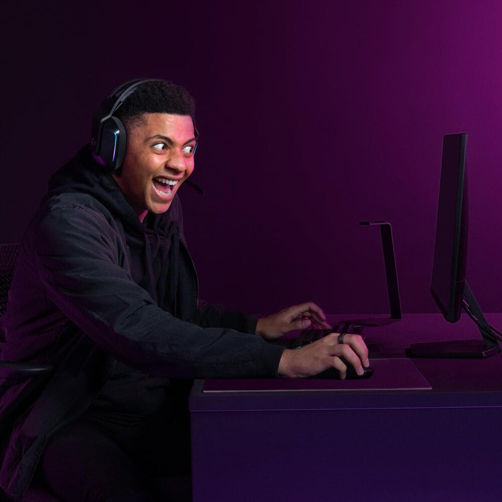 Logitech G Series G305 Lightspeed Wireless Gaming Mouse in Black, , large