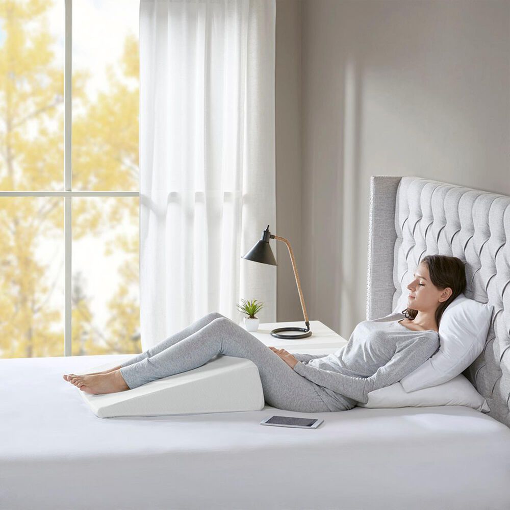 Hampton Park Memory Foam 22&quot; x 24&quot; Wedge Pillow in White, , large