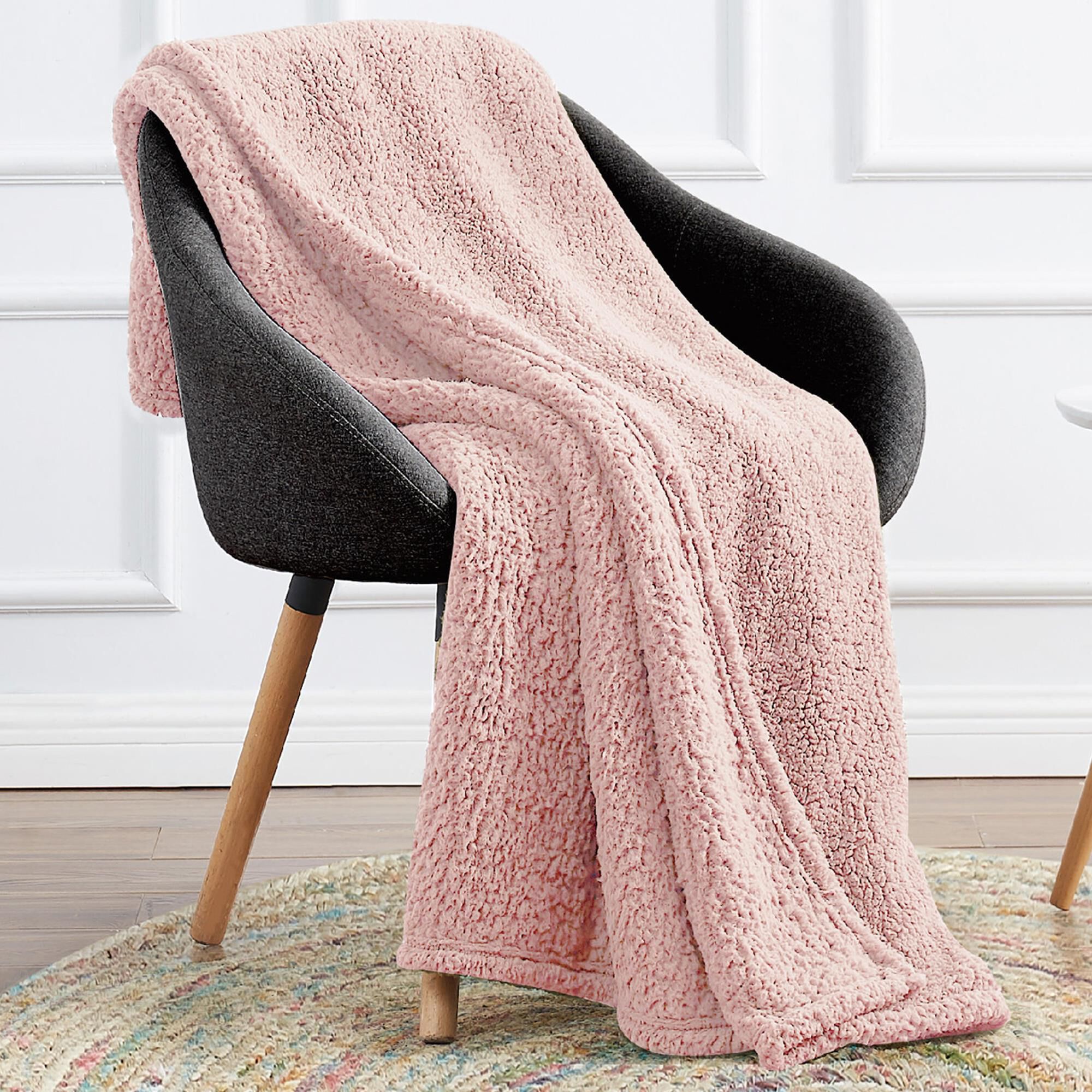 Pem America My World Cloud Sherpa Full Queen Blanket in Blush NFM