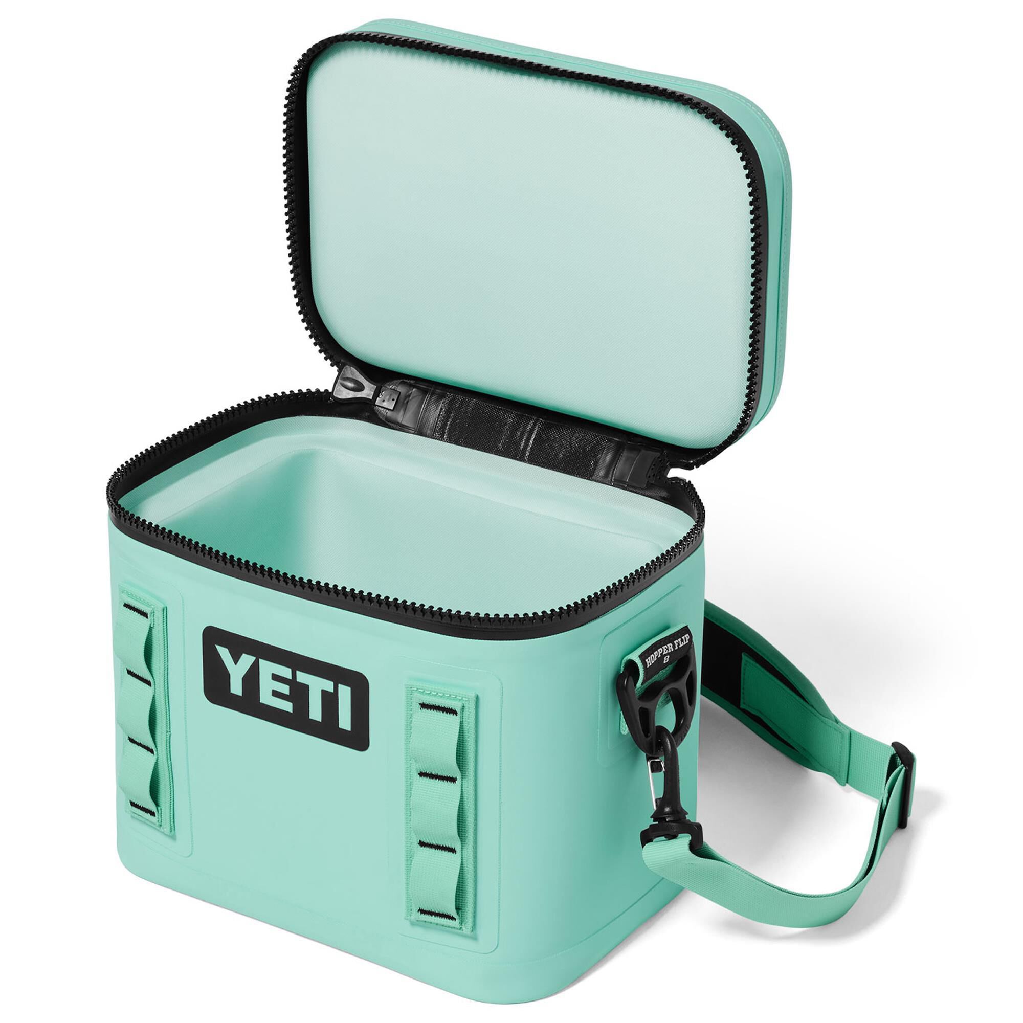 YETI Hopper Flip 8 Soft Cooler in Seafoam