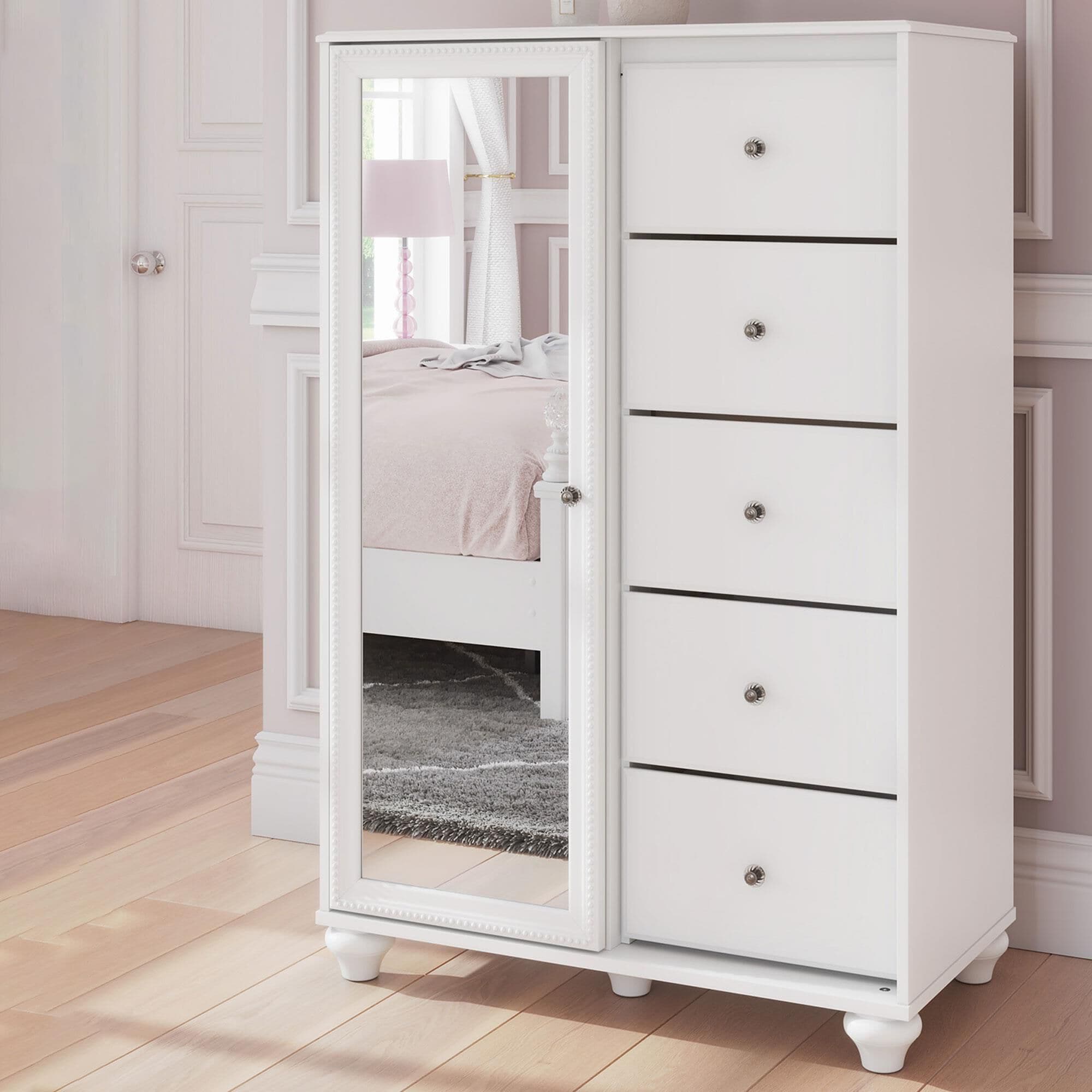 Ashley Kozlani 5-Drawer Dressing Chest in White
